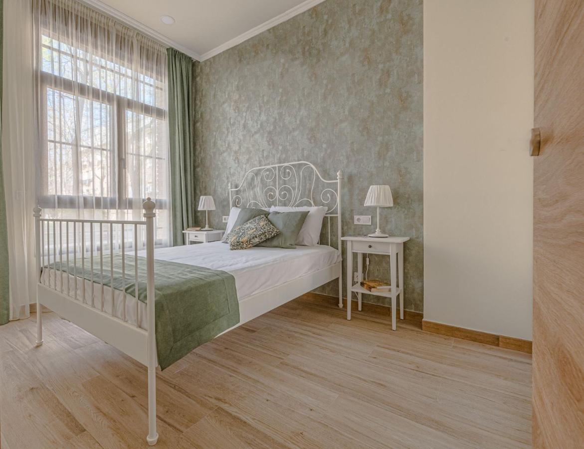 Simone Apartments Madrid Extérieur photo