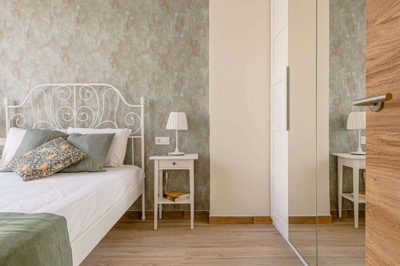 Simone Apartments Madrid Extérieur photo
